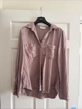 BELLA DAHL Dusty Mauve Satin Button-Up Shirt